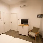 4 Bedroom Near Seafront
