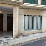 4 Bedroom Near Seafront