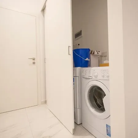 Apartment 4 Bedroom Near Seafront Sliema