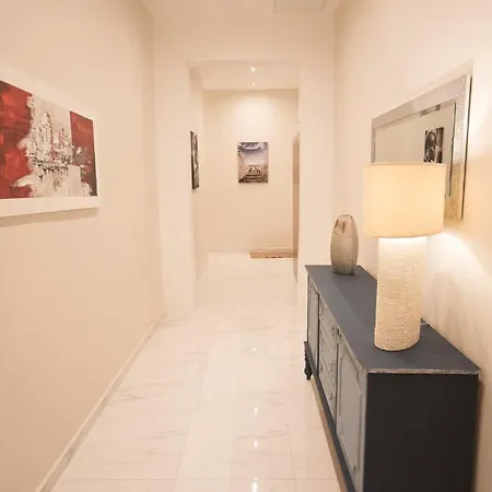 4 Bedroom Near Seafront Apartament Sliema